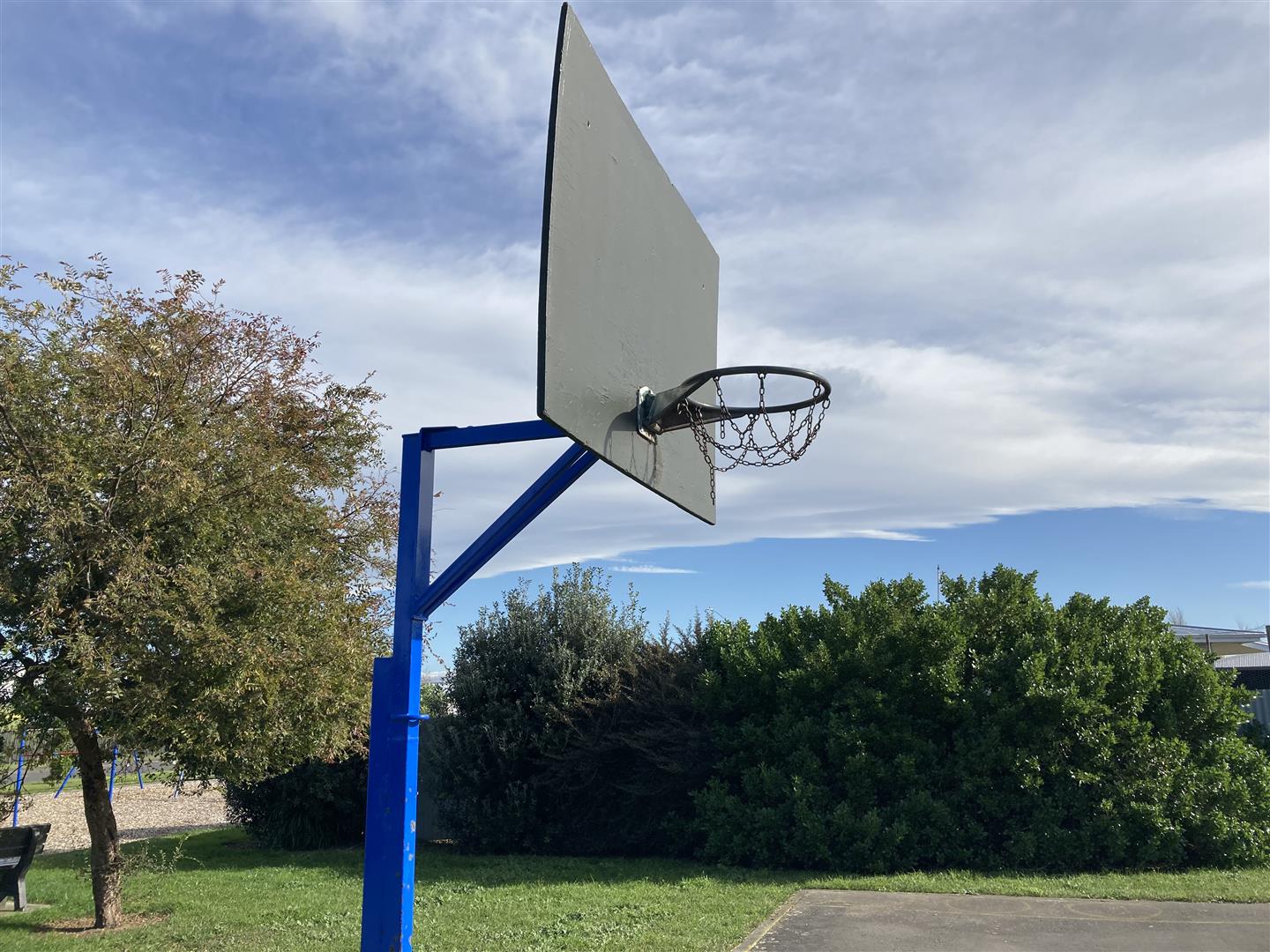 Schick NeighbourHoops Basketball